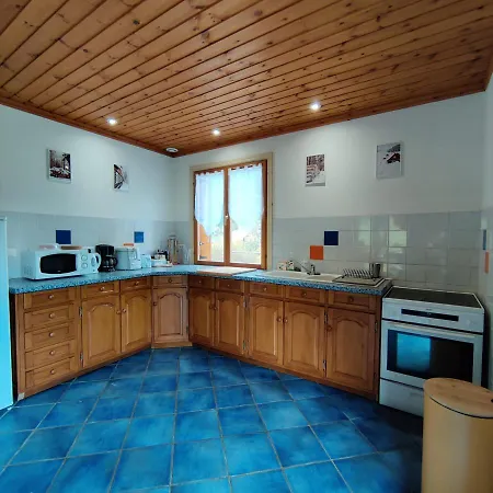 Les Pins Nordiques Chalet Dans Les Pyrenees Alpehytte *